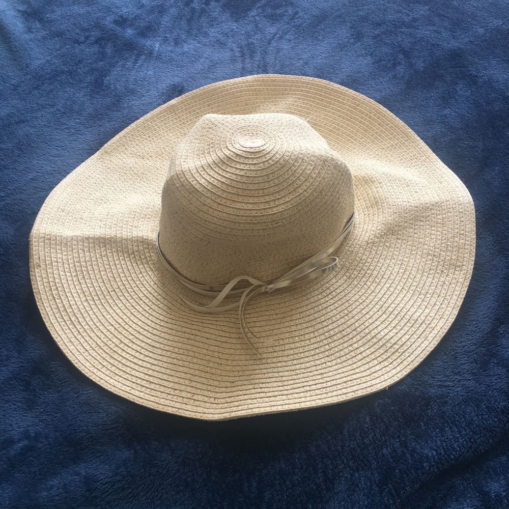 NWT Banana Republic Beach Hat
